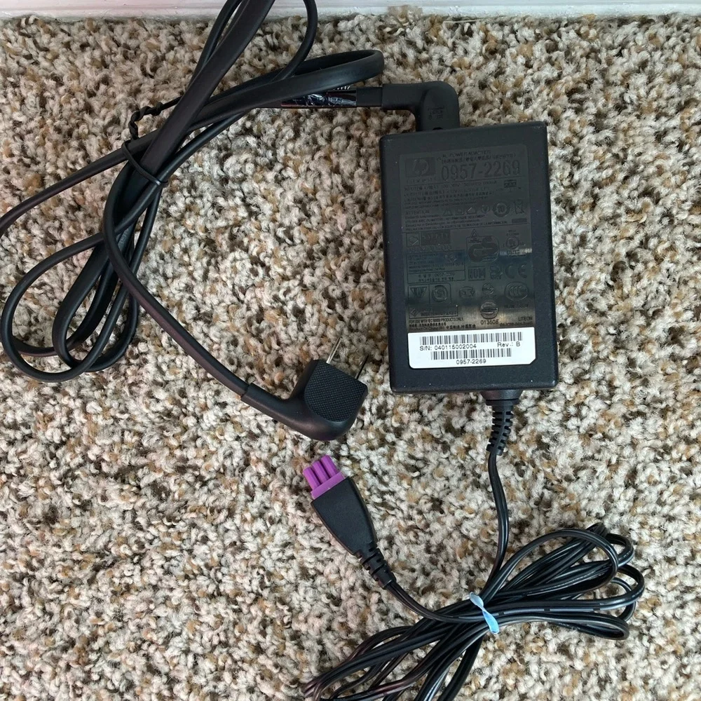 Hewlett Packard(HP) 0957-2269 Power Adapter